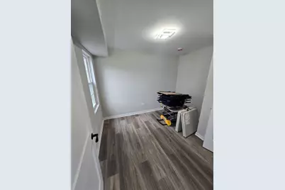 10615 Schubert Avenue, Melrose Park, IL 60164 - Photo 7