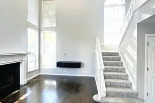 111 N Woodbury Ln, Lake Bluff, IL 60044 - Photo 5