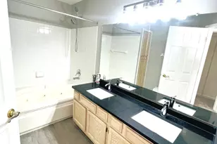 111 N Woodbury Ln, Lake Bluff, IL 60044 - Photo 21