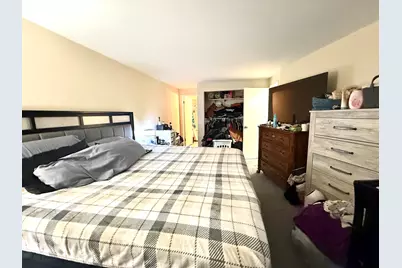 3900 W 95th Street #305, Evergreen Park, IL 60805 - Photo 11