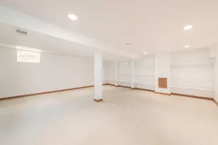 4846 W Foster Ave, Chicago, IL 60630 - Photo 19