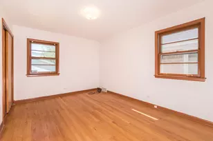 4846 W Foster Ave, Chicago, IL 60630 - Photo 17