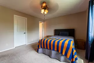 1010 Arlene Ct, Bloomington, IL 61701 - Photo 11