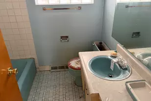 10031 S Forest Ave, Chicago, IL 60628 - Photo 7