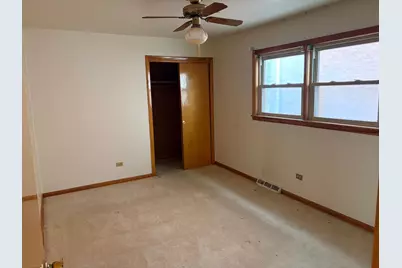10031 S Forest Avenue, Chicago, IL 60628 - Photo 5