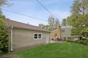 24 E Congress St, Villa Park, IL 60181 - Photo 17