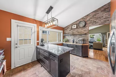24 E Congress Street, Villa Park, IL 60181 - Photo 7