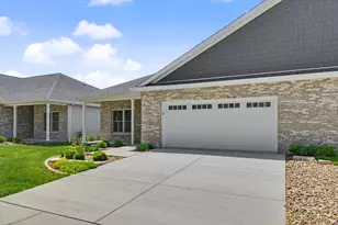 508 S 6th St, Fairbury, IL 61739 - Photo 3