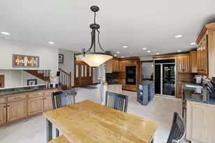 33 W Eureka Dr, Lemont, IL 60439 - Photo 11