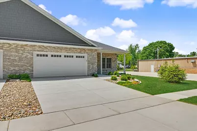 506 S 6th Street, Fairbury, IL 61739 - Photo 3