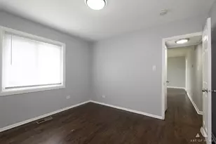310 Paxton Ave, Calumet City, IL 60409 - Photo 5
