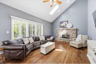 2607 Bangert Court, Naperville, IL 60564 - Photo 9