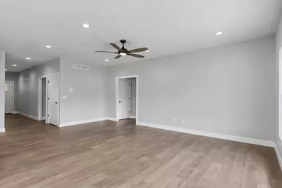 306 E Pine Street, Fairbury, IL 61739 - Photo 15