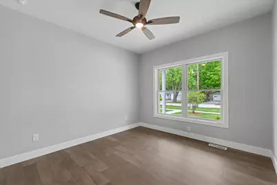 306 E Pine Street, Fairbury, IL 61739 - Photo 31