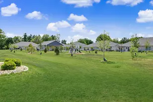 306 E Pine St, Fairbury, IL 61739 - Photo 5