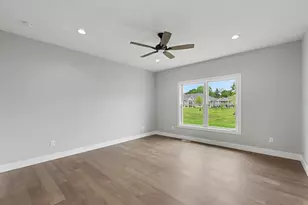 306 E Pine St, Fairbury, IL 61739 - Photo 25