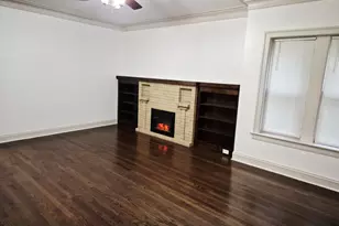 7826 S Bennett Ave, Chicago, IL 60649 - Photo 3