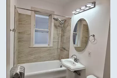 7826 S Bennett Avenue #1, Chicago, IL 60649 - Photo 9