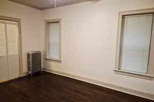 7826 S Bennett Ave, Chicago, IL 60649 - Photo 7
