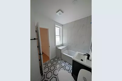 616 W Patterson Avenue #1W, Chicago, IL 60613 - Photo 11