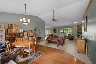 625 S Utah Avenue, Davenport, IA 52802 - Photo 9