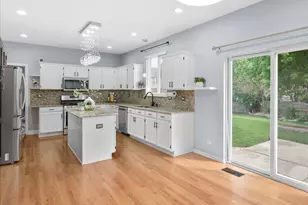1208 Amaranth Dr, Naperville, IL 60564 - Photo 11