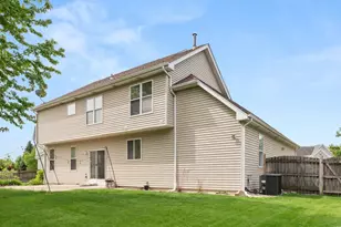 1208 Amaranth Dr, Naperville, IL 60564 - Photo 39