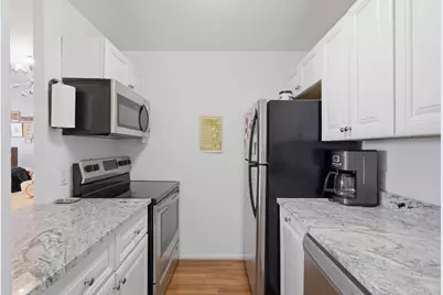 4343 N Clarendon Avenue #2213, Chicago, IL 60613 - Photo 11