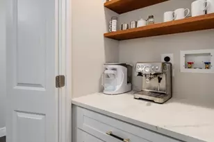 401 E Ontario St, Chicago, IL 60611 - Photo 13