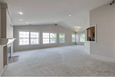552 Saddlebrook Lane, Vernon Hills, IL 60061 - Photo 7