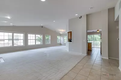 552 Saddlebrook Lane, Vernon Hills, IL 60061 - Photo 5
