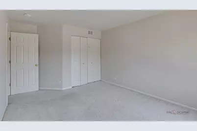 552 Saddlebrook Lane, Vernon Hills, IL 60061 - Photo 31