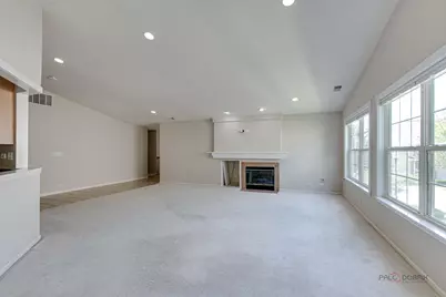 552 Saddlebrook Lane, Vernon Hills, IL 60061 - Photo 13