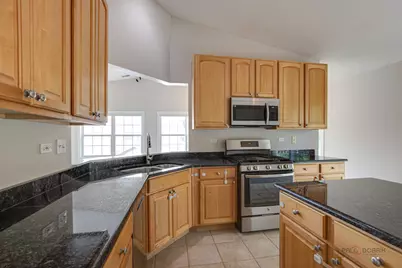 552 Saddlebrook Lane, Vernon Hills, IL 60061 - Photo 21