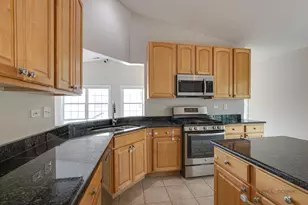 552 Saddlebrook Ln, Vernon Hills, IL 60061 - Photo 21