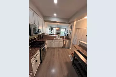 4252 W Harrington Lane, Chicago, IL 60646 - Photo 7
