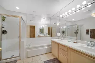 4252 W Harrington Ln, Chicago, IL 60646 - Photo 17