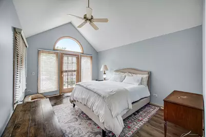 4252 W Harrington Lane, Chicago, IL 60646 - Photo 7