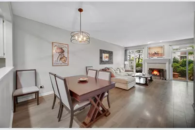 4252 W Harrington Lane, Chicago, IL 60646 - Photo 5