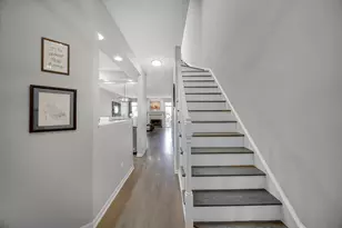 4252 W Harrington Ln, Chicago, IL 60646 - Photo 3