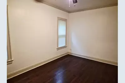7826 S Bennett Avenue #2, Chicago, IL 60649 - Photo 11