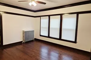 7826 S Bennett Ave, Chicago, IL 60649 - Photo 7