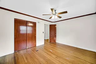 7248 N Ridge Blvd, Chicago, IL 60645 - Photo 13