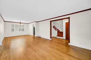 7248 N Ridge Blvd, Chicago, IL 60645 - Photo 5