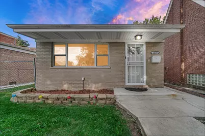 10339 S Calumet Avenue, Chicago, IL 60628 - Photo 1