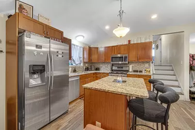 10339 S Calumet Avenue, Chicago, IL 60628 - Photo 5