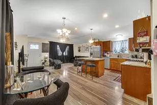 10339 S Calumet Ave, Chicago, IL 60628 - Photo 7