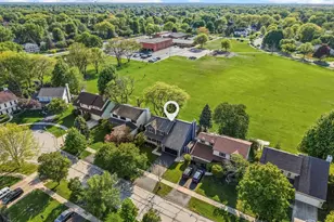 2576 Leach Dr, Naperville, IL 60564 - Photo 35