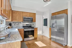 2220 Stonehaven Dr, Plainfield, IL 60586 - Photo 7
