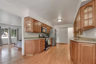 801 N Alann Drive, Joliet, IL 60435 - Photo 5